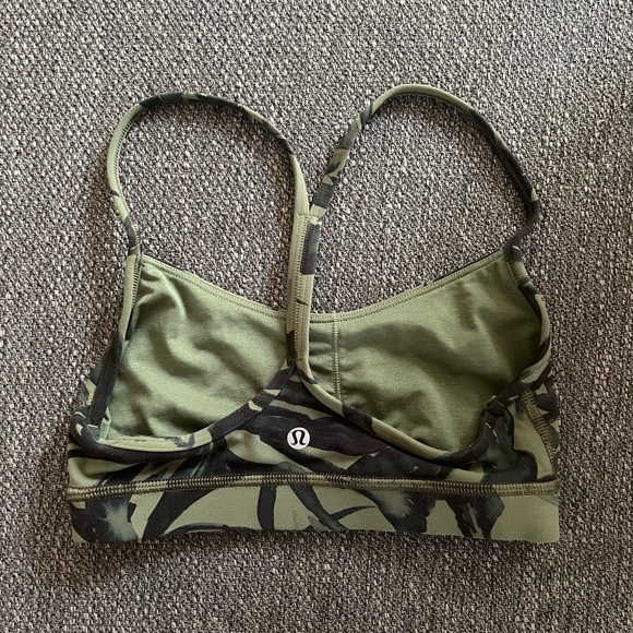 Lululemon Bra size 4 - Picture 2 of 2